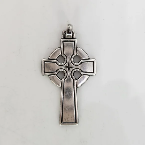 Retired James Avery Large Sterling Celtic Cross Pendant w North Star Center